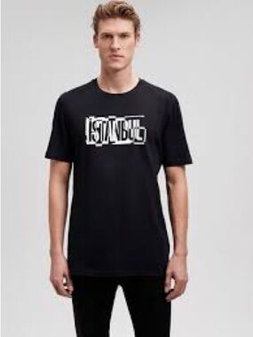 Mavi Black Graphic 'Istanbul' Crew Neck T-Shirt Small
